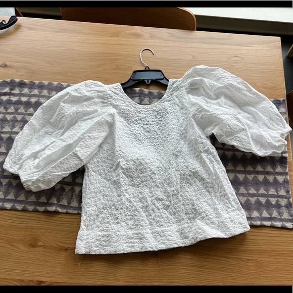 Zara open back puffy sleeve blouse - Picture 4 of 5